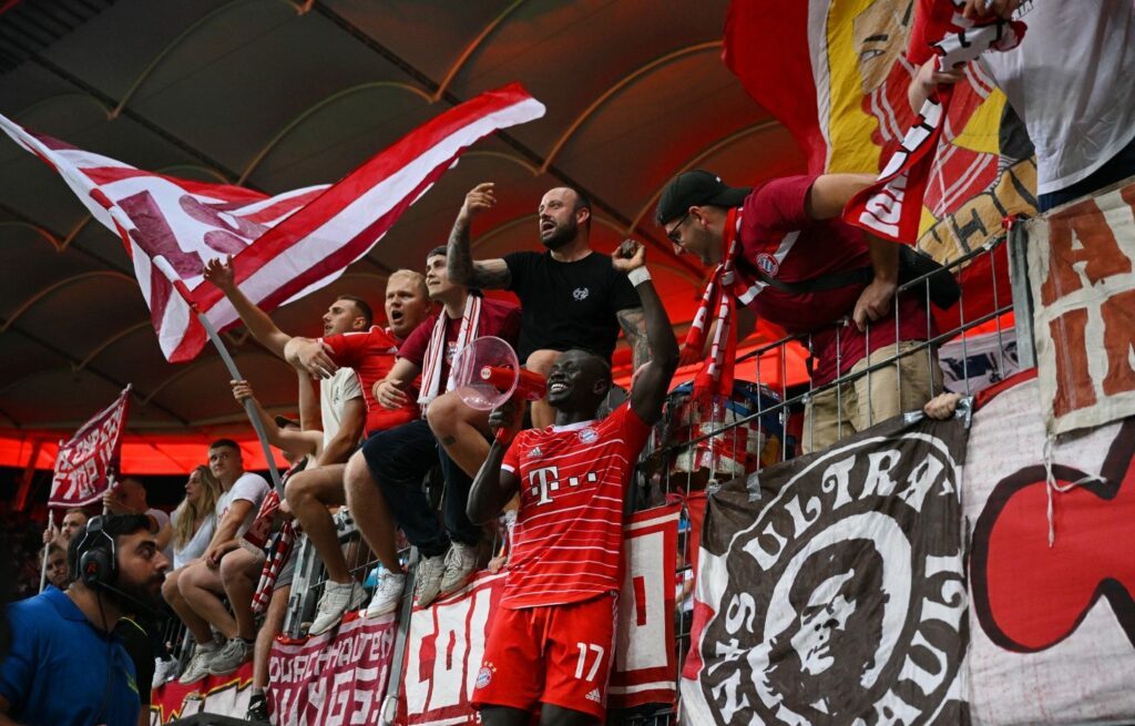 Sadio Mane - Bayern fans