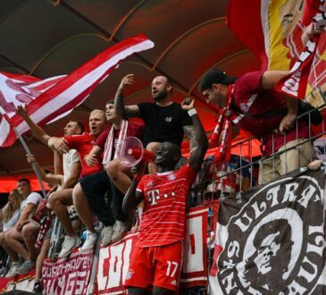 Sadio Mane - Bayern fans