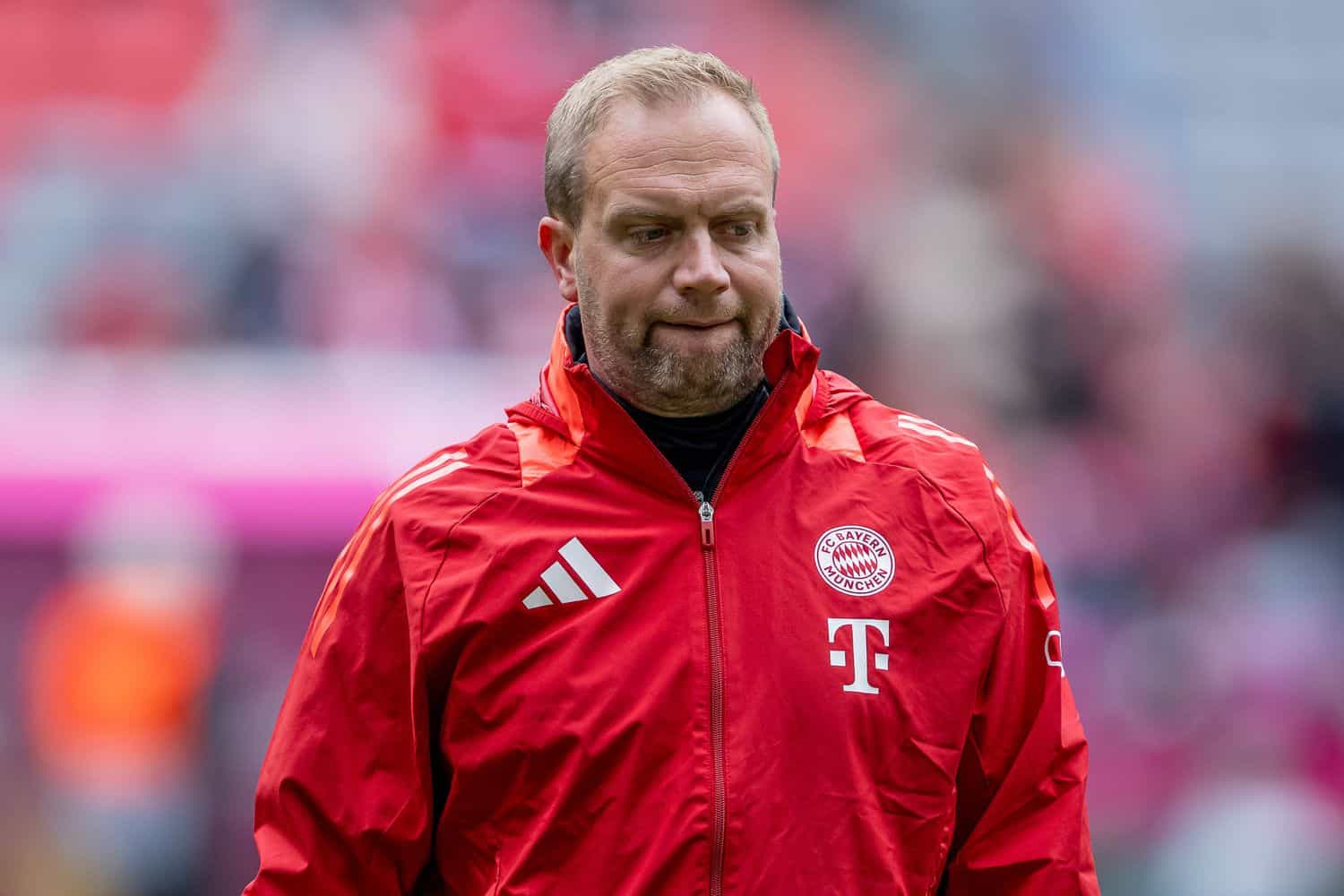 GER, FC Bayern Muenchen vs. 1. FSV Mainz 05, Fussball, Bundesliga, 31. Spieltag, Spielzeit 2024/2025, 26.04.2025. Aaron Danks