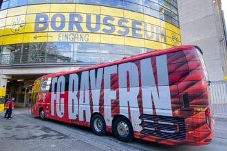 FC Bayern Bus Dortmund