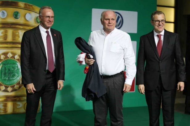 Karl-Heinz Rummenigge, Jan-Christian Dreesen and Uli Hoeneß