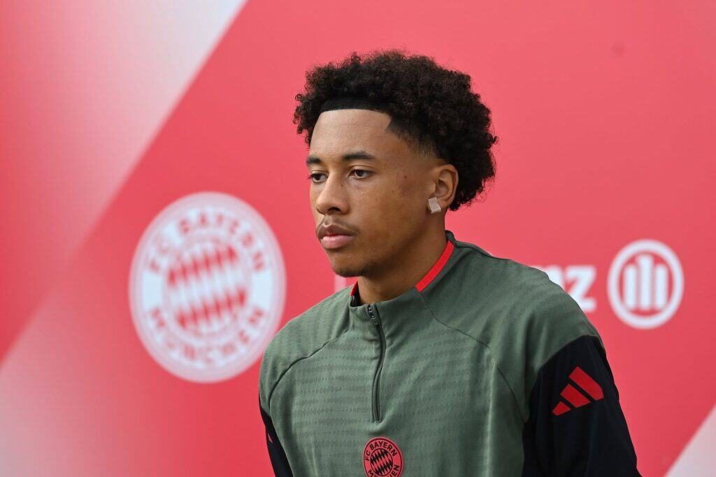 Fussball Champions League Abschlusstraining FC Bayern Muenchen Cassiano Kiala