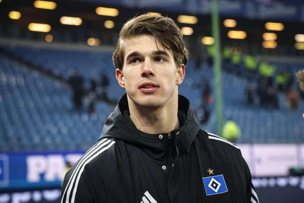 Fussball 1. Bundesliga Hamburger Sportverein - Bayern Muenchen Luka Vuskovic