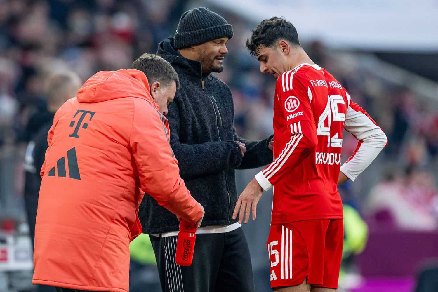 Aleksandar Pavlovic, Vincet Kompany