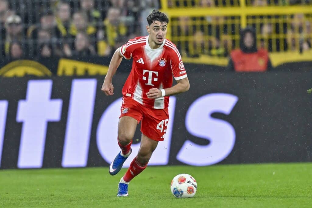 28.02.2026 • Fussball • Borussia Dortmund vs FC Bayern Muenchen Aleksandar Pavlovic