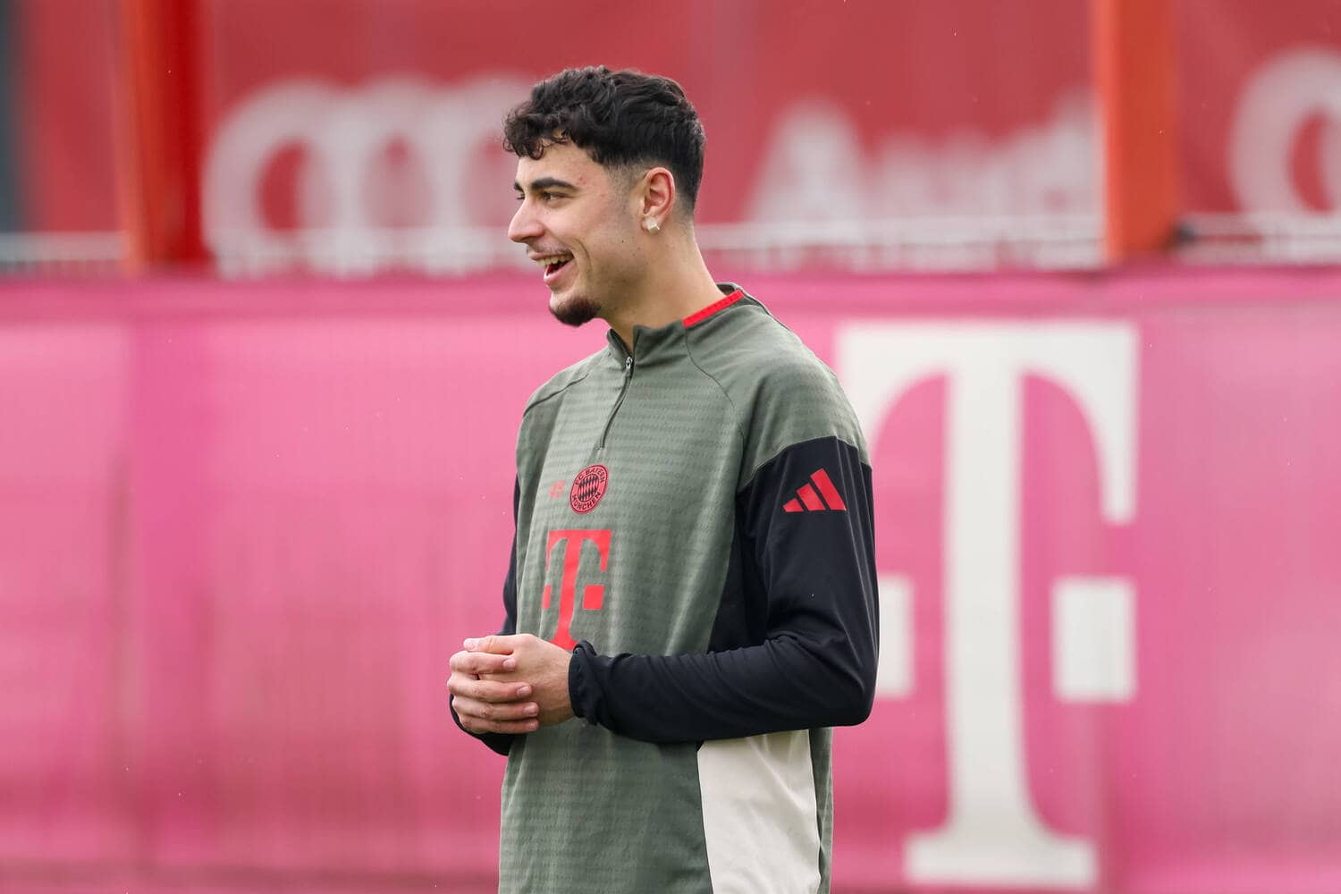 GER, Abschlusstraining, FC Bayern Muenchen, Fussball, UEFA Champions League, Achtelfinale, Hinspiel, Saison 2025/2026, 09.03.2026 Aleksandar Pavlovic