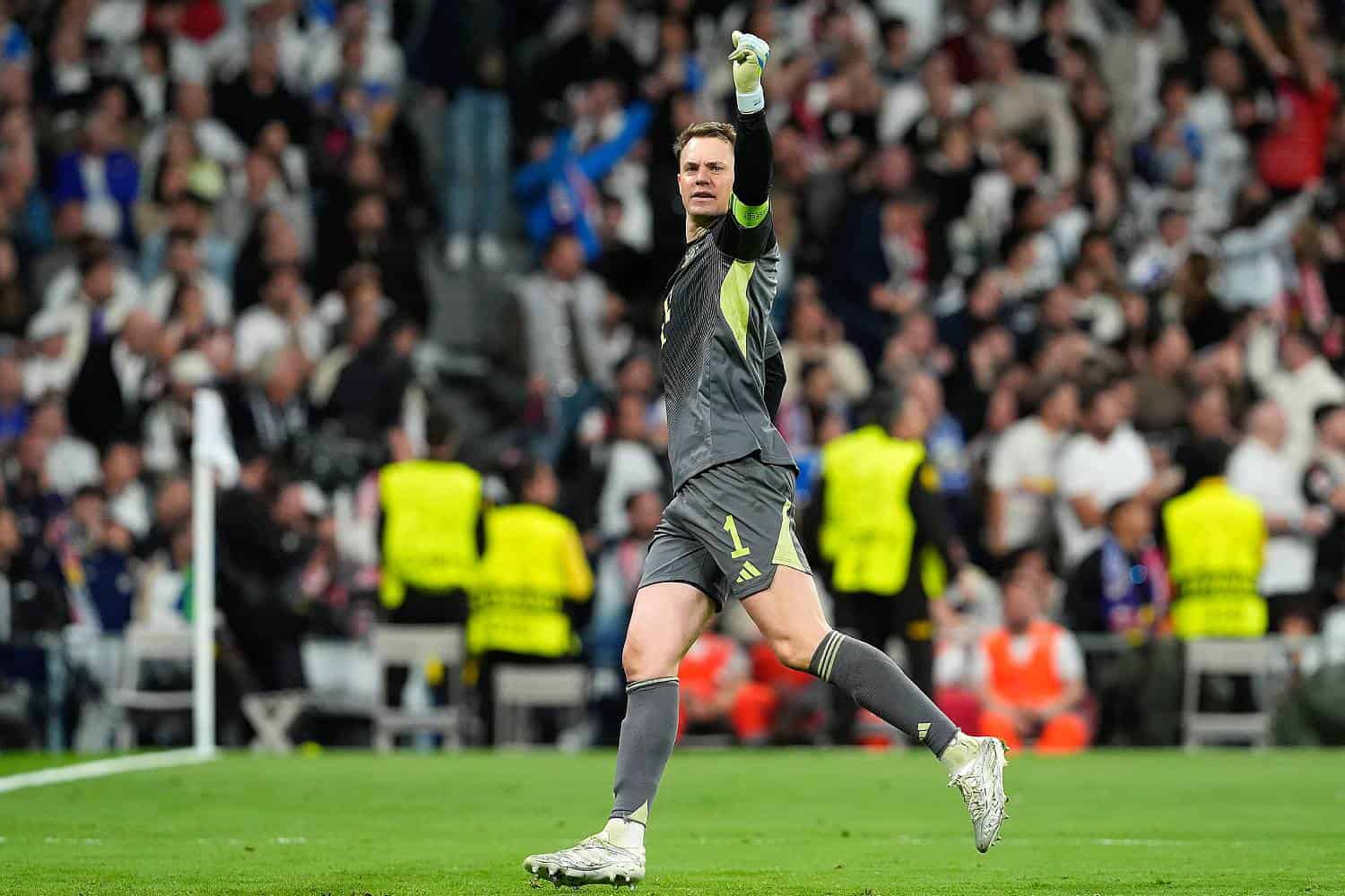 Manuel-Neuer-3 Manuel Neuer