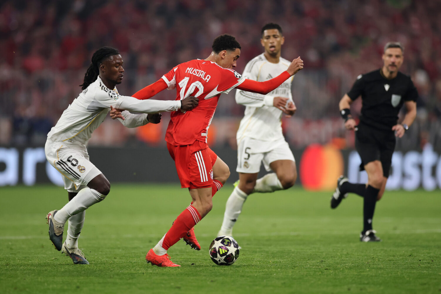 FC Bayern München v Real Madrid CF - UEFA Champions League 2025/26 Quarter-Final Second Leg Jamal Musiala