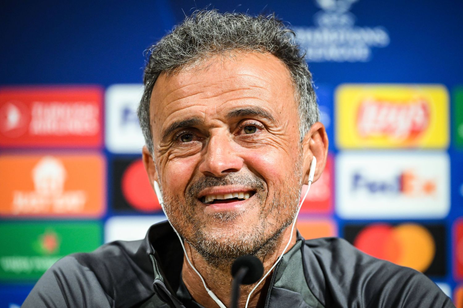 Enrique Rivas Footballer Enrique raves about the Bayern-PSG spectacle: