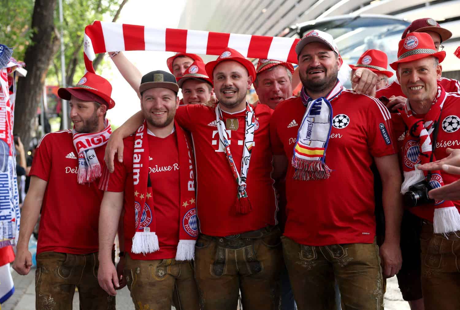 imago1044893286h FC Bayern fans