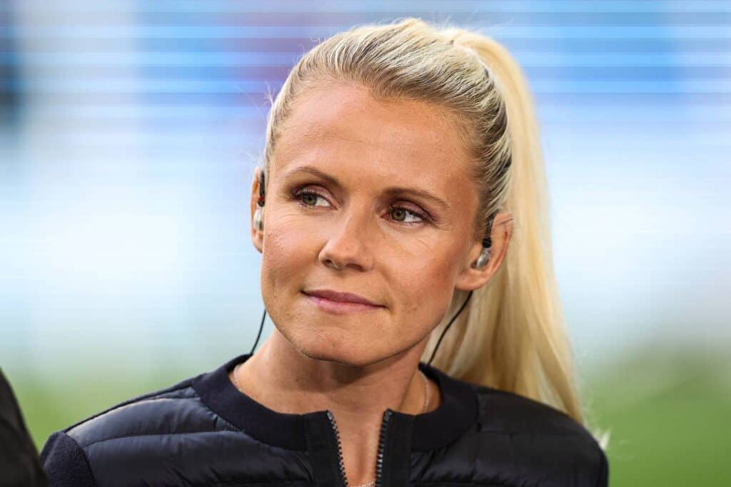 Julia-Simic-1024x683-1 Julia Simic