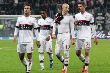 Douglas Costa