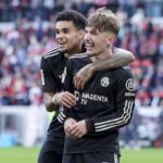 Luis Diaz, Lennart Karl