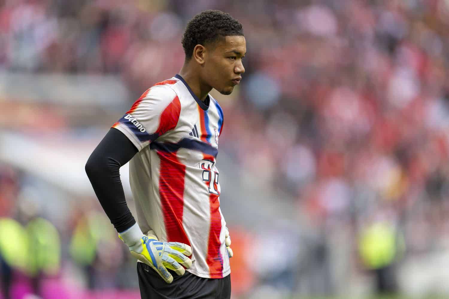 19.04.2026, Fussball Bundesliga FC Bayern - Stuttgart Leonard Prescott