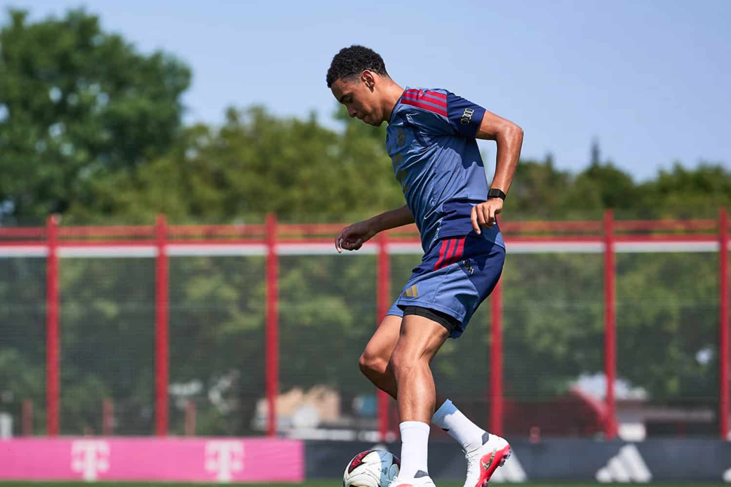 26-fcb-jamal Jamal Musiala