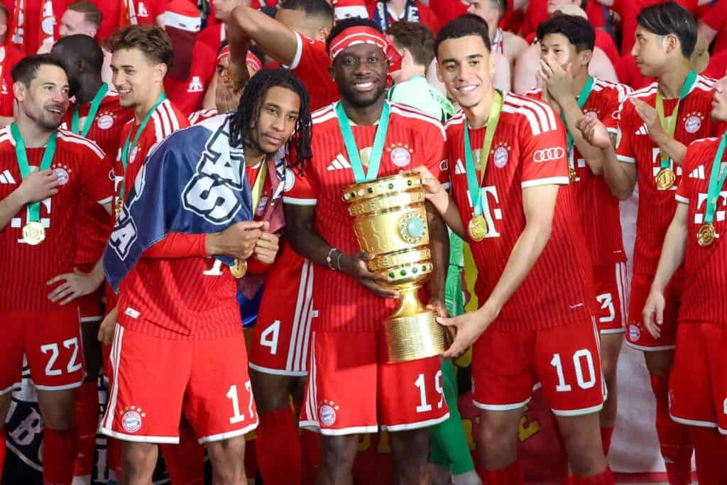 FC Bayern Celebrates Cup Final: Olise, Musiala, Davies