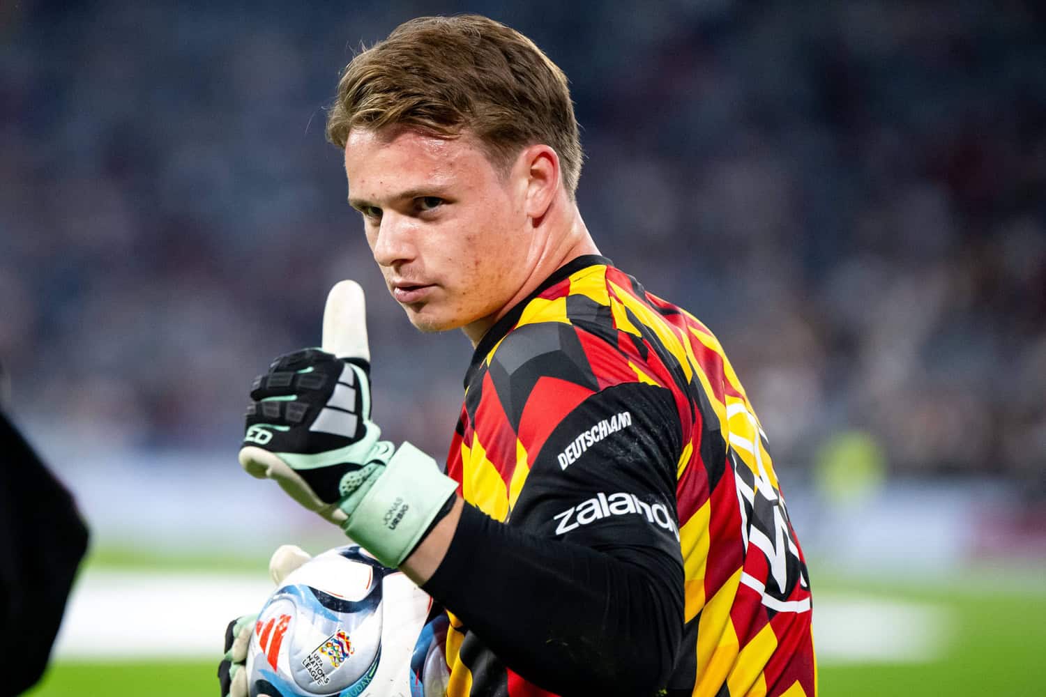 Jonas Urbig