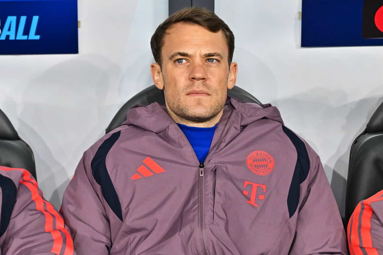 Is Neuer on his way out at FC Bayern? Eberl responds clearly